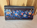 Grand portefeuille deluxe en similicuir bleu marine avec illustration florale lumineuse