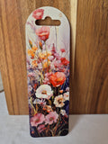 Marque-page fleuri aquarelle sur fond bois